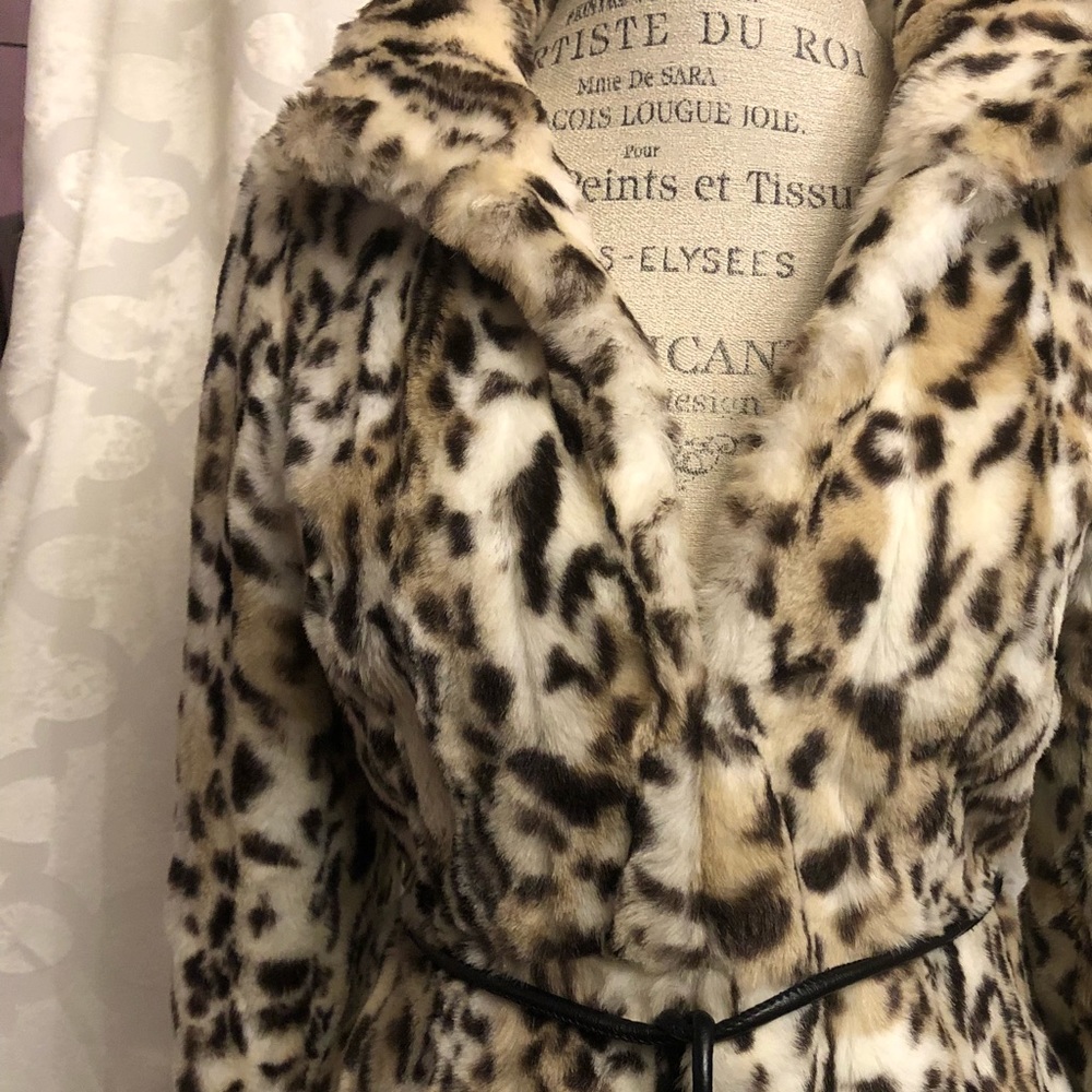 Fur coat - Picture 5 of 8